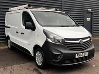 VAUXHALL VIVARO