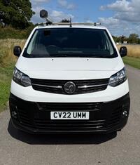 VAUXHALL VIVARO