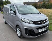 VAUXHALL VIVARO