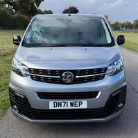 VAUXHALL VIVARO
