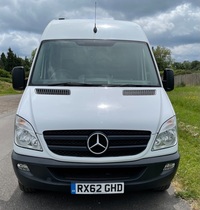 MERCEDES-BENZ SPRINTER