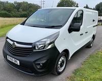 VAUXHALL VIVARO