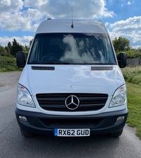 MERCEDES-BENZ SPRINTER