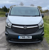 VAUXHALL VIVARO