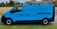 VAUXHALL VIVARO