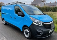 VAUXHALL VIVARO