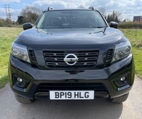 NISSAN NAVARA
