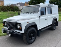 LAND ROVER DEFENDER 110