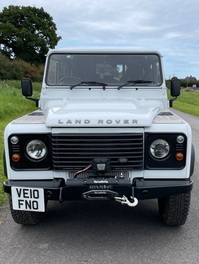 LAND ROVER DEFENDER 110
