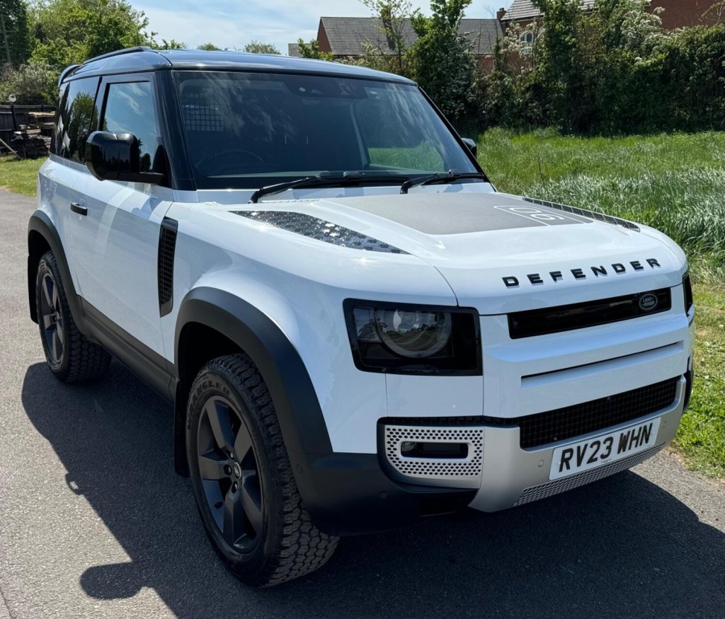 2023 Land Rover Defender 90