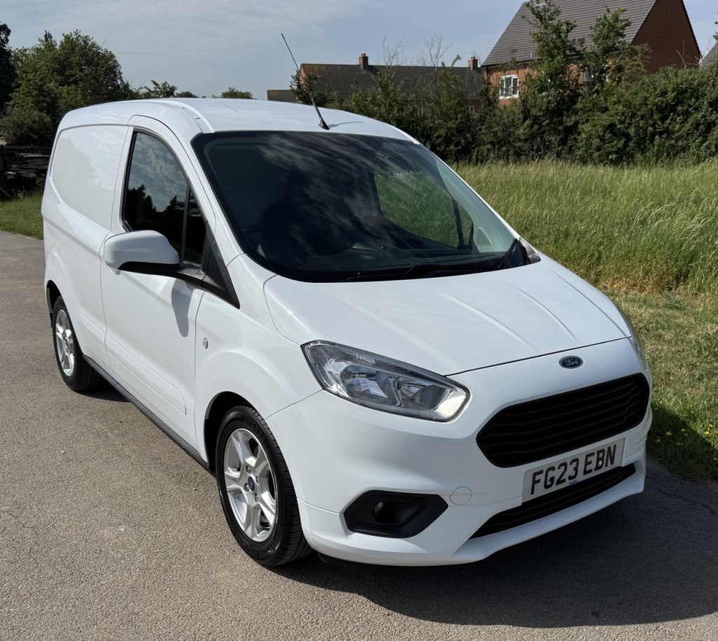 2023 Ford Transit Courier