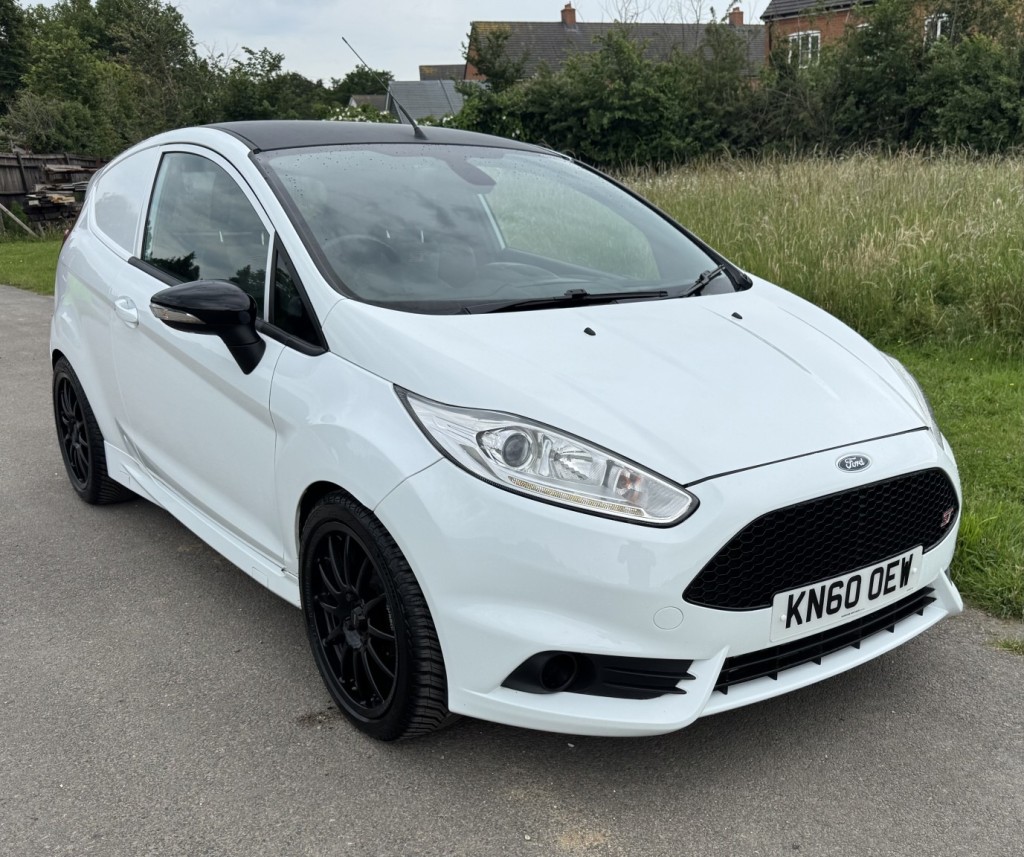 2010 Ford Fiesta VAN