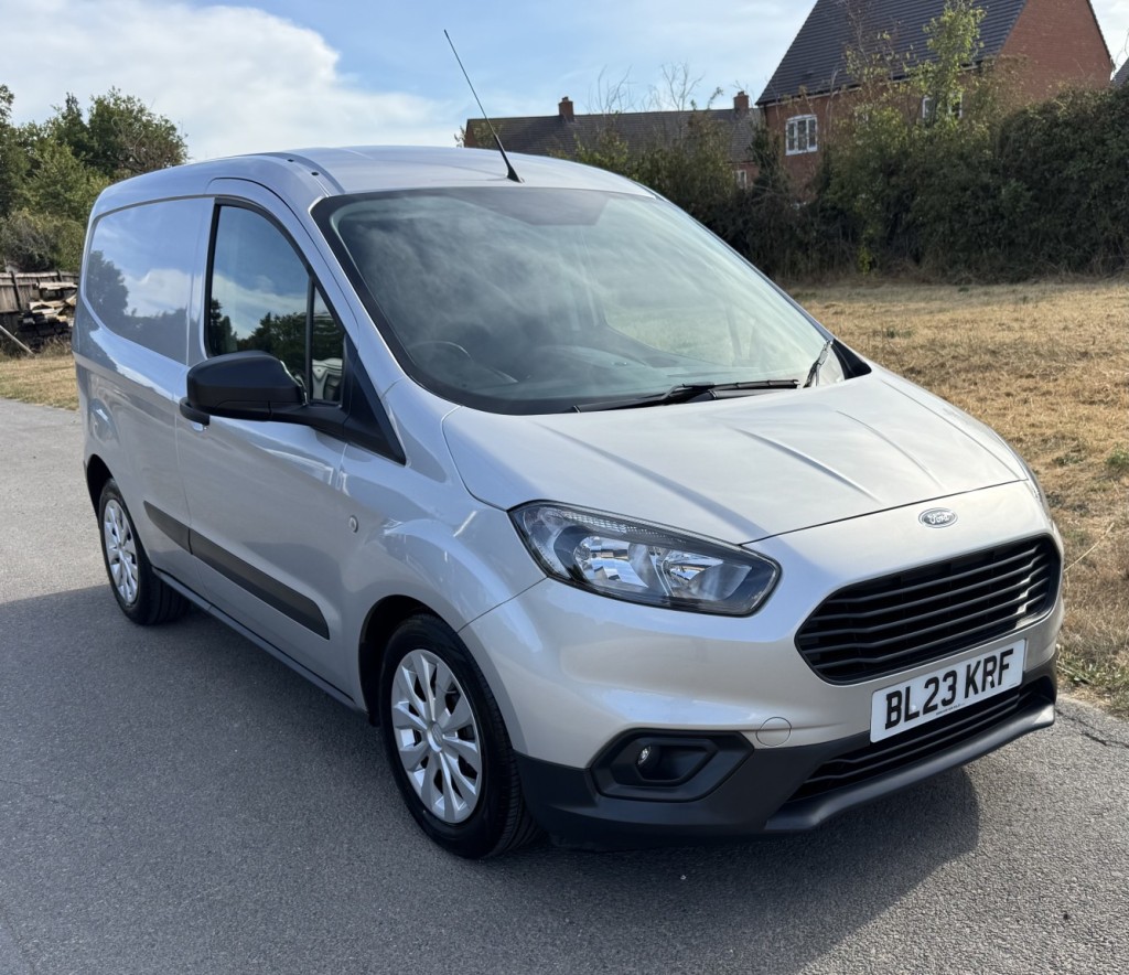2023 Ford Transit Courier