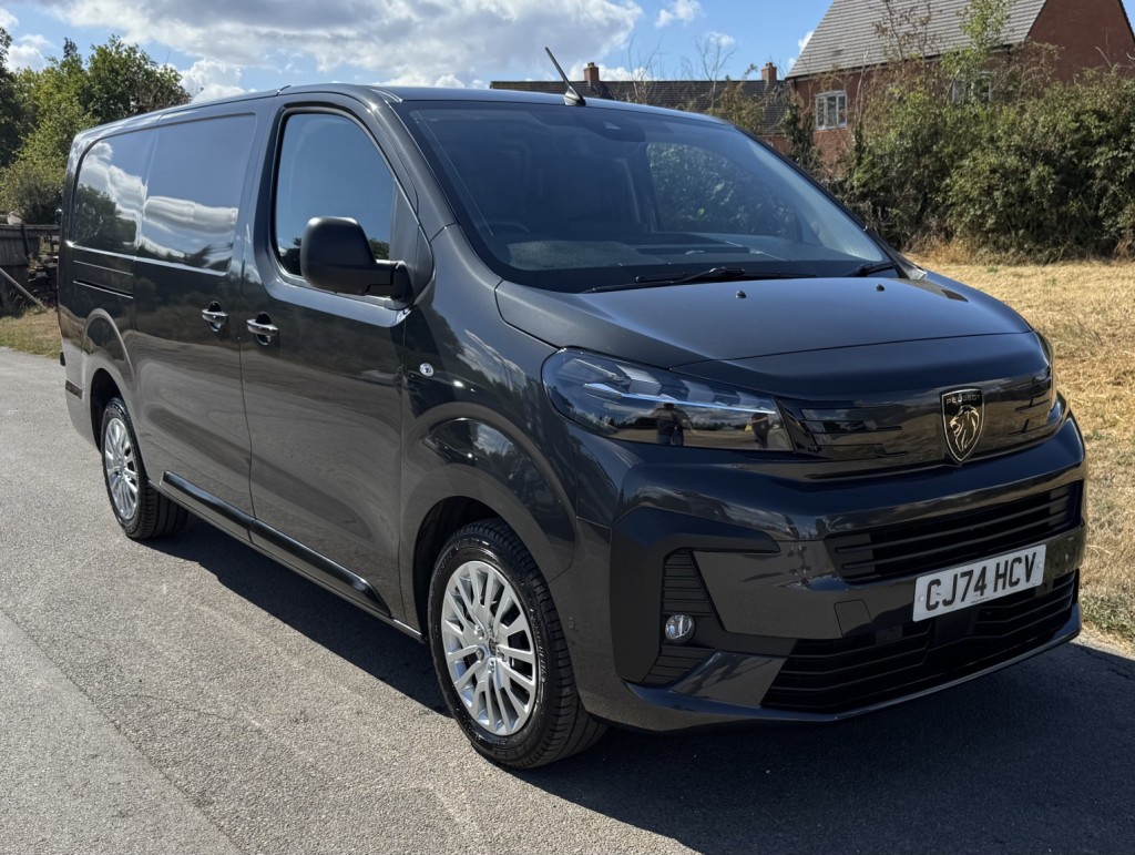 2025 Peugeot Expert